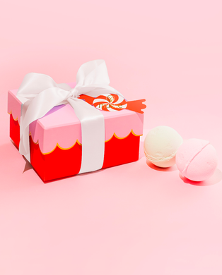 Musee Christmas Scalloped Bath Bomb Set